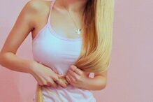 Mulheres com corpo de 'Barbie'... e ainda um 'Ken'