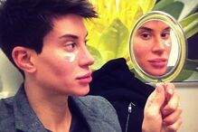 Mulheres com corpo de 'Barbie'... e ainda um 'Ken'