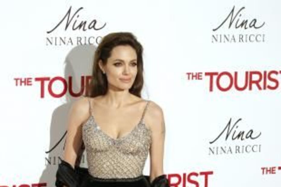 angelina jolie, atriz, ovários, mastectomia, cancro, mama