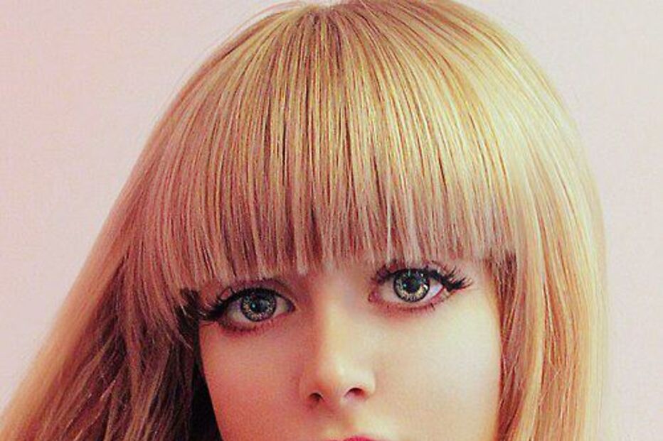 Mulheres com corpo de 'Barbie'... e ainda um 'Ken'