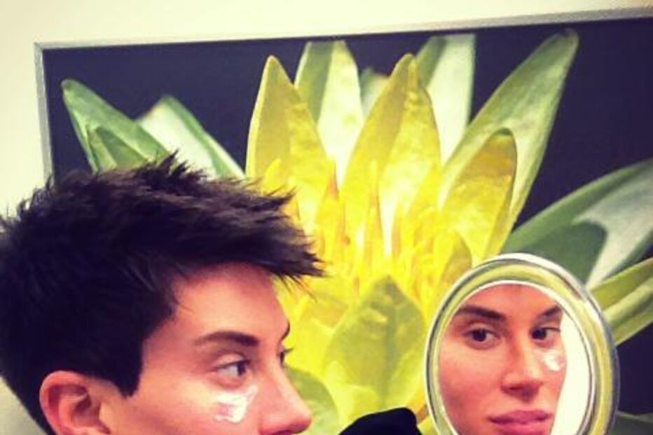 Mulheres com corpo de 'Barbie'... e ainda um 'Ken'