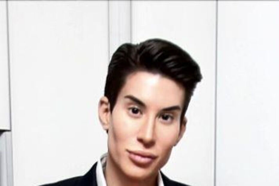 Mulheres com corpo de 'Barbie'... e ainda um 'Ken'