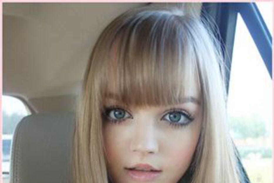 Mulheres com corpo de 'Barbie'... e ainda um 'Ken'