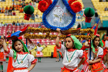 Pão e marchas na avenida