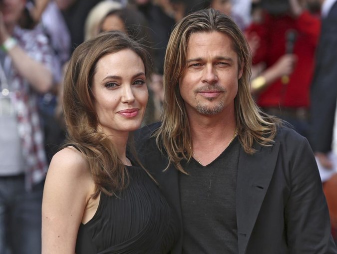 Angelina Jolie aparece pela primeira vez depois de retirar seios 