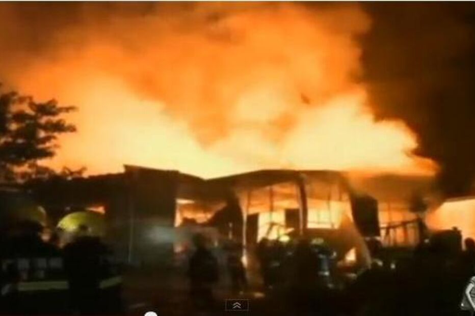 china, fogo, incêndio, matadouro, aves, curto-circuito