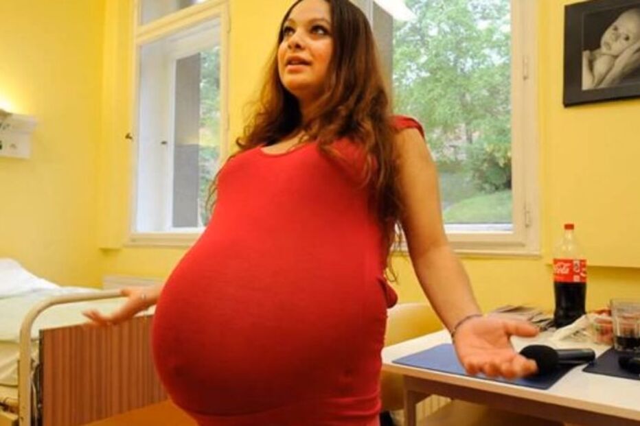 Alexandra Kinova, gravidez, República Checa, gémeos, quíntuplos, Praga, mãe, pai, bebés, crianças, 