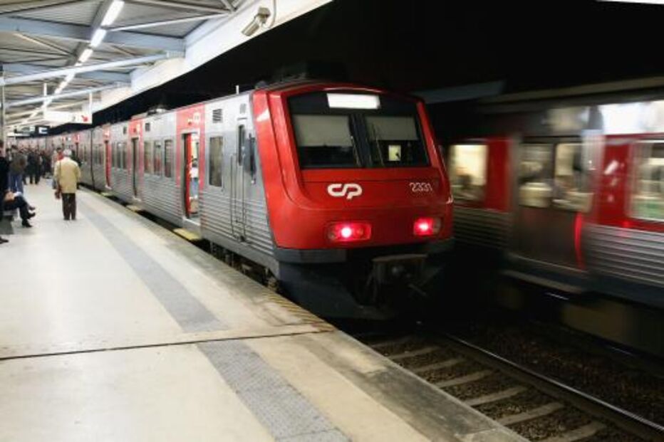 Comboios, Linha de Sintra, Refer