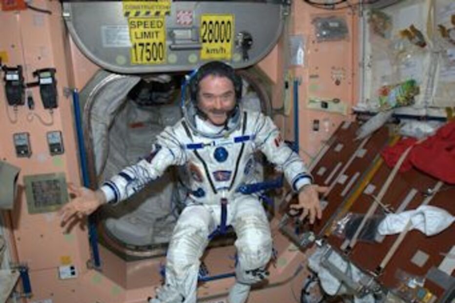 Chris Hadfield, espaço, astronauta, Canadá, reforma, retirada, Estação Espacial Internacional, universo, 