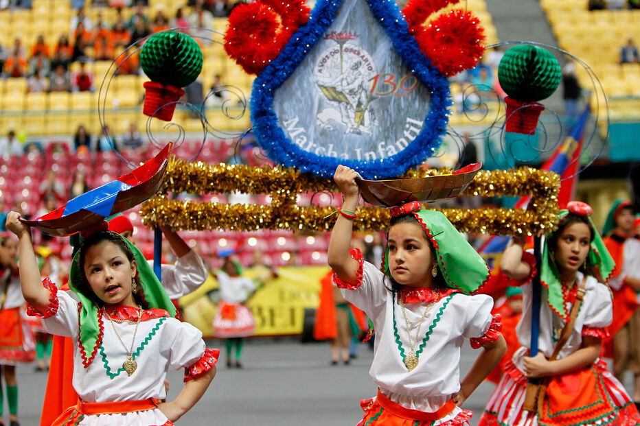 Pão e marchas na avenida