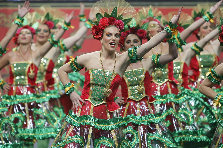 Pão e marchas na avenida