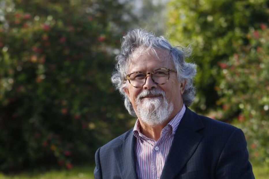 Arlindo Manuel Caldeira, Escravos e traficantes no império português, livro, escravos, atântico