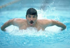 Mark Spitz é um antigo nadador. Em apenas cinco anos de carreira conquistou 11 medalhas olímpicas