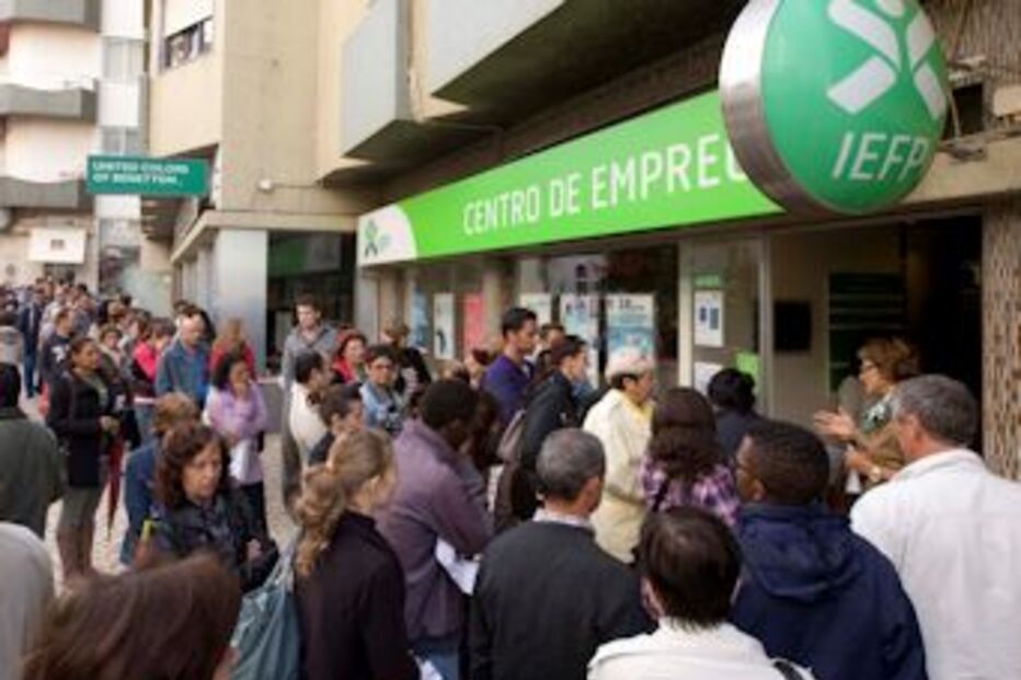 dívidas, segurança social, cobranças, Estado, desemprego, subsídio