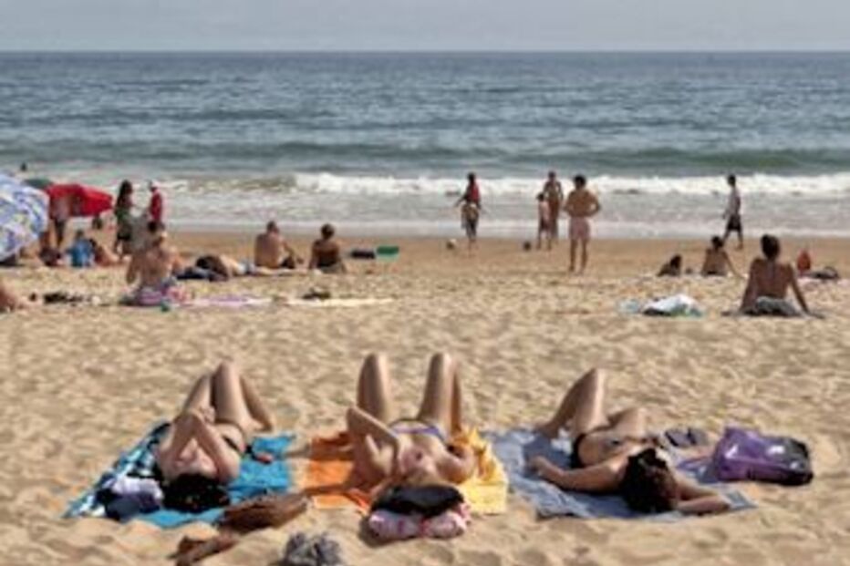 aplicações, praia, férias, verão, calor, apps, praiar, praia em directo, tempo em portugal, ipraias fluviais, windguru, primeiros socorros, farmácias de serviço
