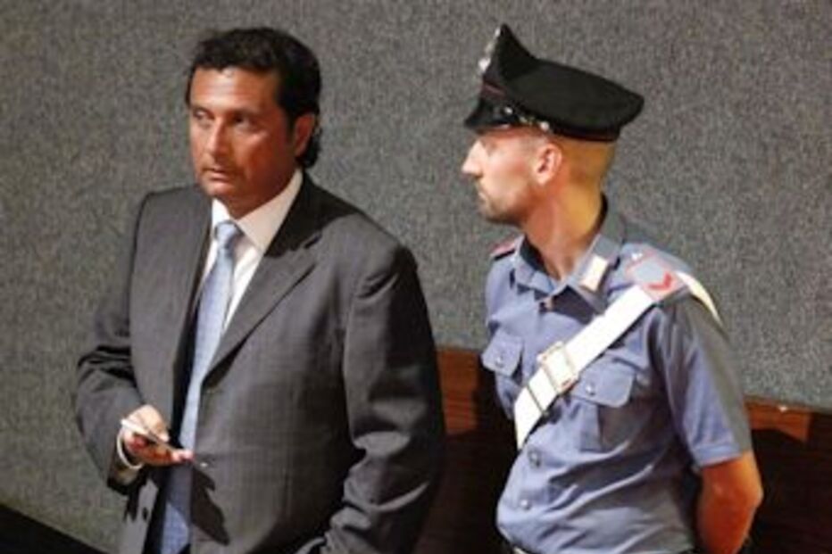 Costa Concordia, Francesco Schettino, capitão cobarde, Grosseto, naufrágio, afundar