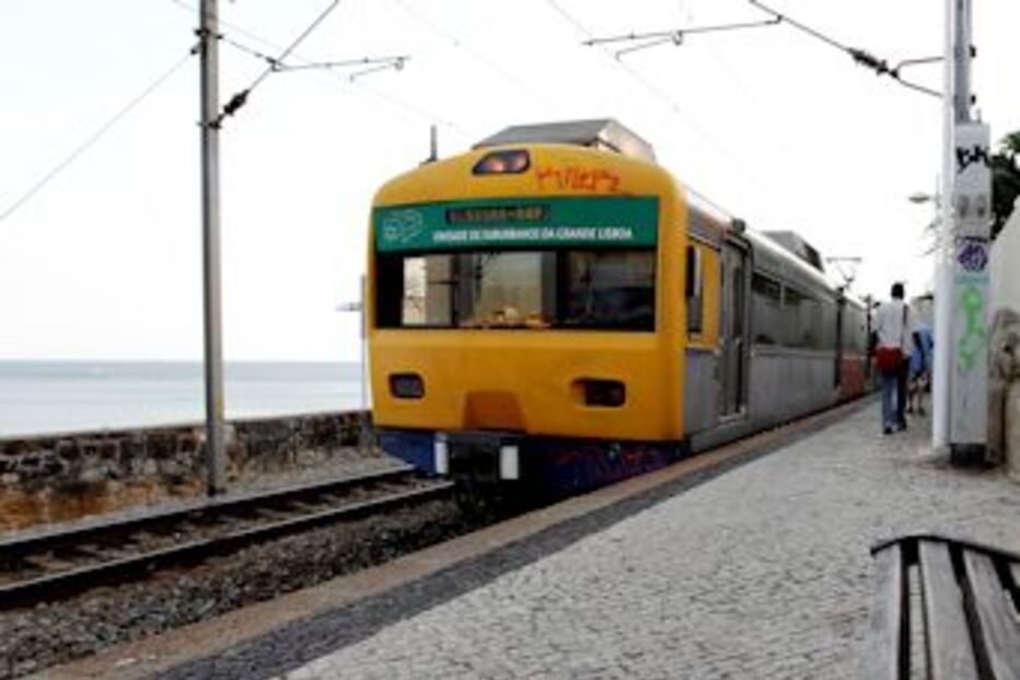 comboio, Cascais, gang, assalto, praia, faca, Estoril