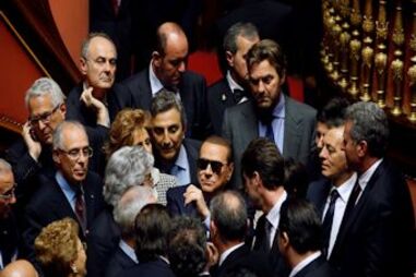 berlusconi, itália, governo, xeque, tribunal, prisão