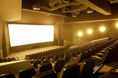 Cultura, Cinema, reabertura de salas de cinema