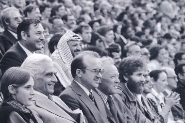 Nova obra mostra imagens da vida de Álvaro Cunhal