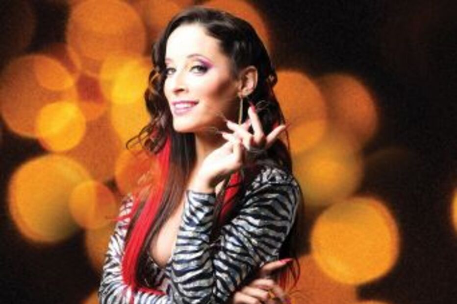 Liliane Marise, Maria João Bastos, Telenovela, Música popular, Cantora pimba, Pancadinhas de Amor, Destinos Cruzados, Facebook, Mónica Sintra, Ágata, Toy, John Malkovich, António Barreira, Floribela, Luciana Abreu, 