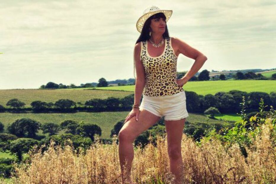 suzy monty, modelo, britânica, sessões fotográficas