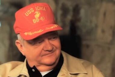 Escritor Tom Clancy morre aos 66 anos