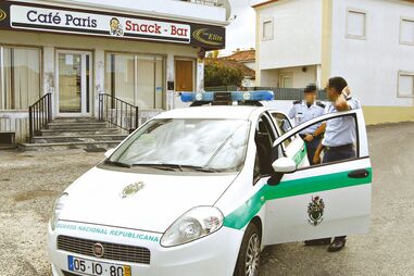 torres vedas, homicídio, rixa, bar, paris, esfaqueado