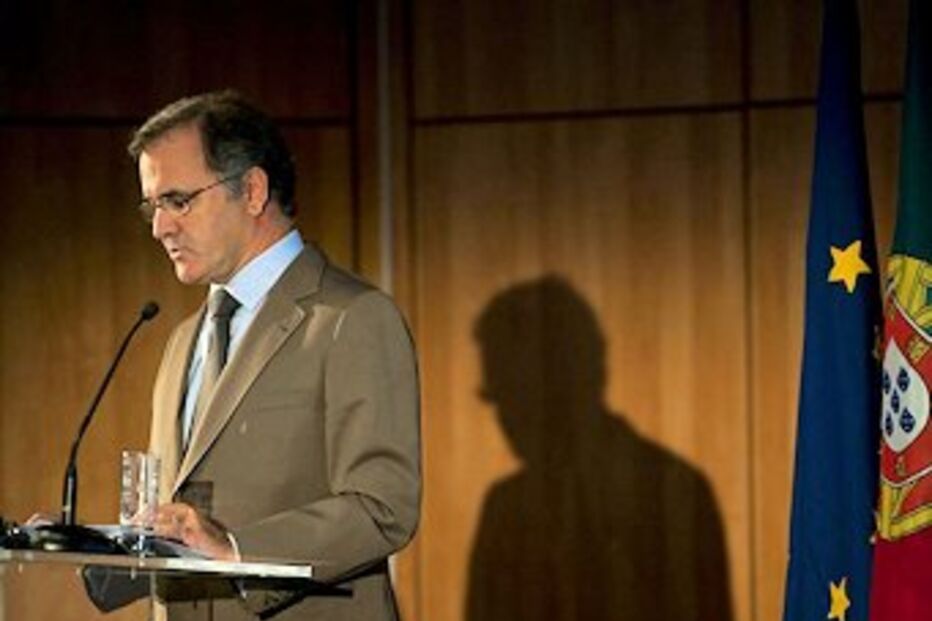 CTT, privatização, ministro da economia, Pires de Lima, Governo