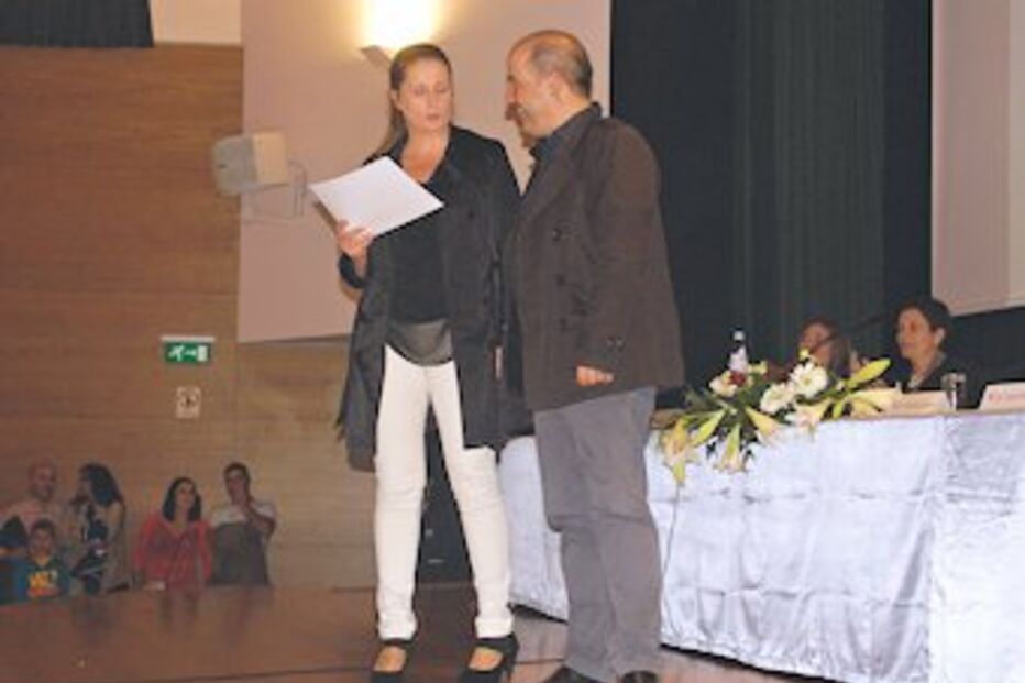 Florbela Silva, Suíça, ama, Paredes