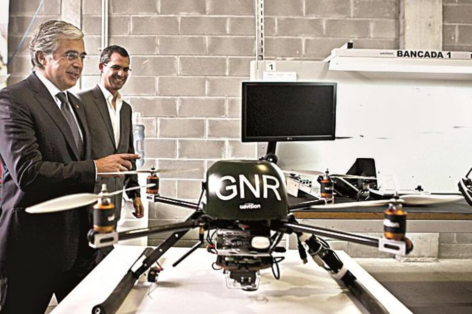 CORTES, COMBATENTES, DEFICIENTES, CRISE, AUSTERIDADE