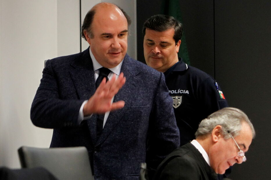 VALE E AZEVEDO, ORDEM, ADVOGADOS, EXPULSÃO