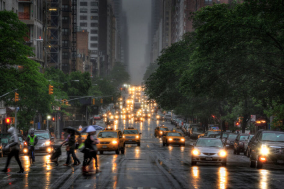 Dez sugestões para conduzir na chuva com segurança