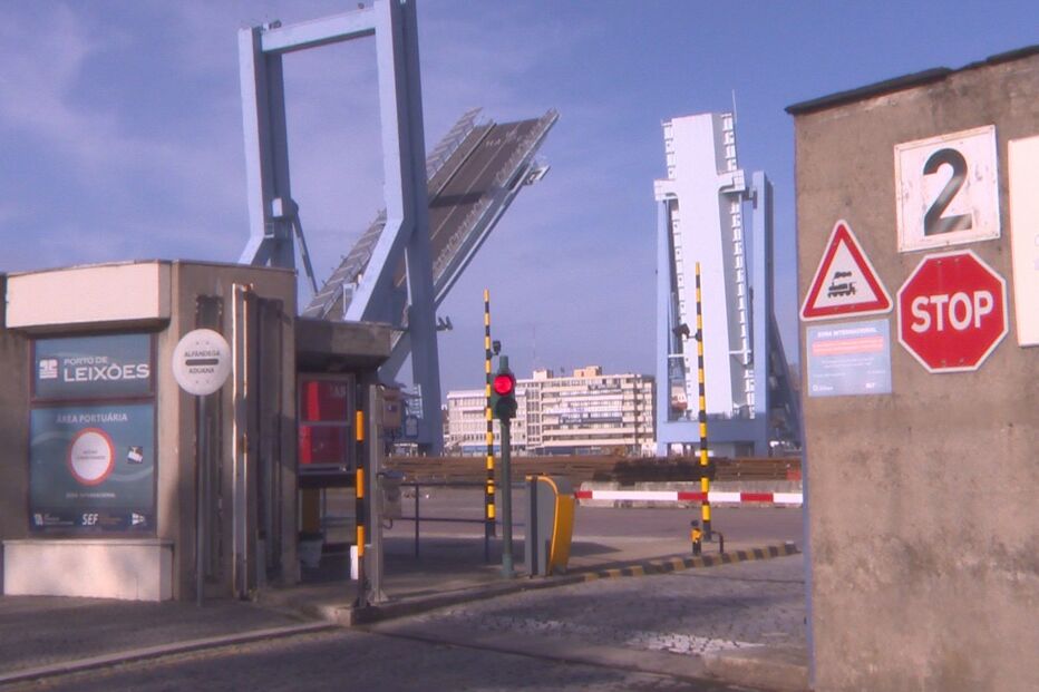 MATOSINHOS, LEÇA DA PALMEIRA, PONTE, AVARIA