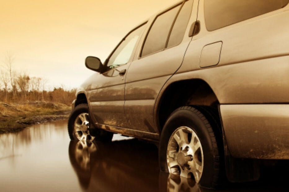 Dez sugestões para conduzir na chuva com segurança