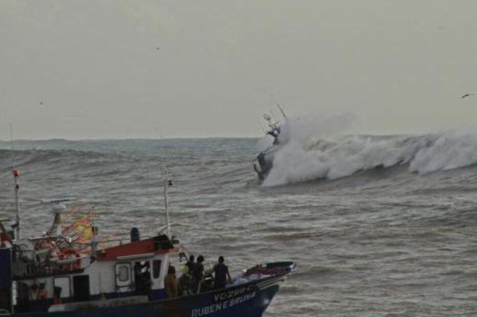 buscas, pescadores, desaparecidos, figueira da foz, mar