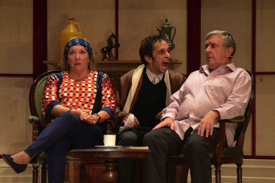 ANA BOLA, TEATRO, A GRANDE ESTREIA, TIVOLI