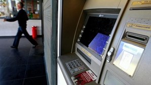 Grupo usa programa informático para assaltar caixas de multibanco