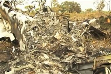 acidente, avião, destroços, peritos, corpos