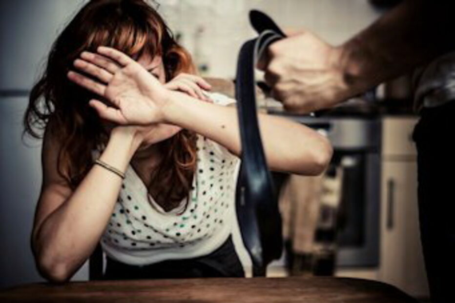 PSP, mulher, agredida, moradas, mudança, Segurança Social, marido, agressões, condenação, 