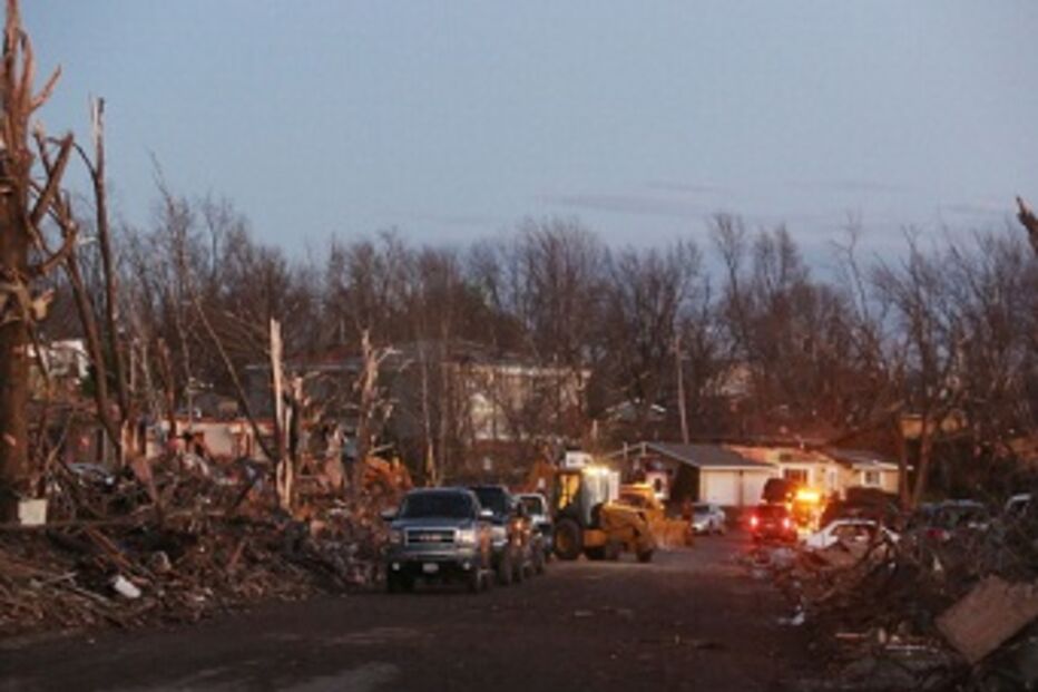 tempestades, tornados, mortos, EUA, feridos, polícia