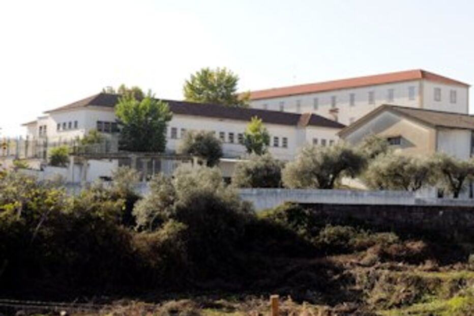 fuga, fugitivos, prisão, Castelo Branco, ajuda, reclusos, guardas, prisionais, 