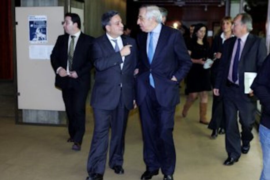 cirurgias, olhos, oftalmologia, Paulo Macedo, casos, investigação, cataratas