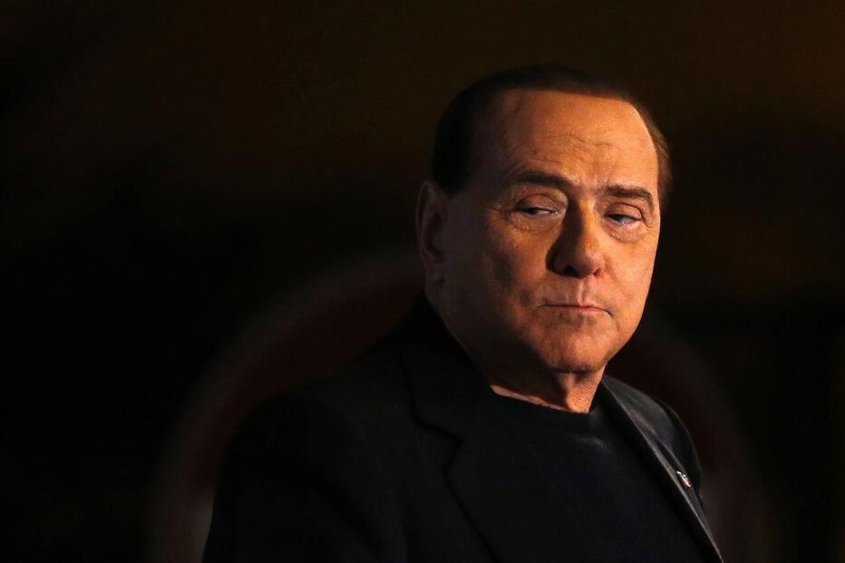 Berlusconi, prisão, condenado, fraude fiscal, senado, expulso