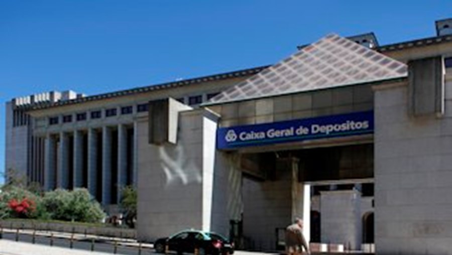 Caixa Geral de Depósitos apresenta agora lucros no primeiro trimestre, melhorando o desempenho face aos prejuízos de 2013