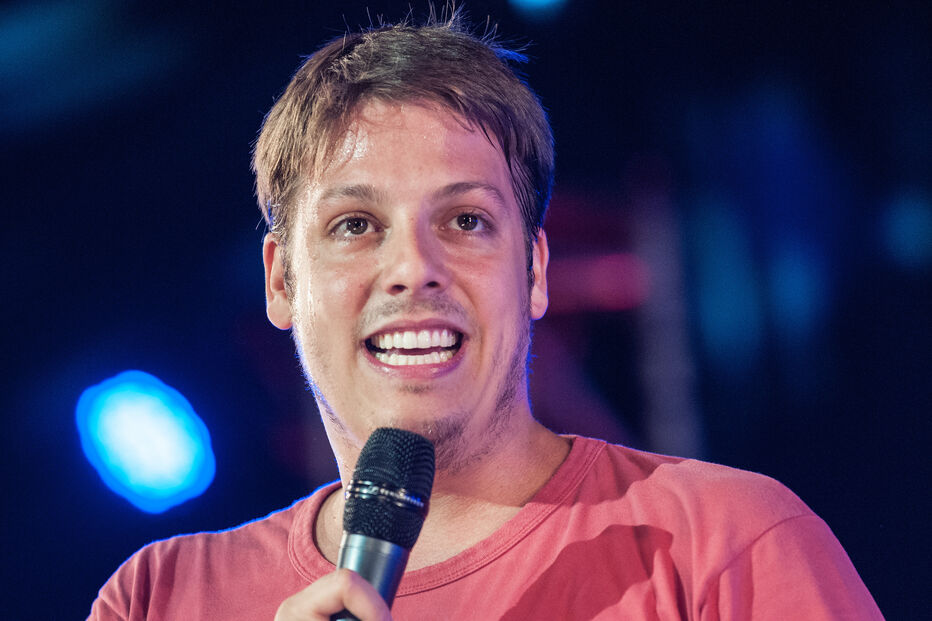 Fábio Porchat, Porta dos Fundos, Humor, Cristiano Ronaldo, Brasil, YouTube, Televisão, Teatro Sá da Bandeira, Coliseu de Lisboa