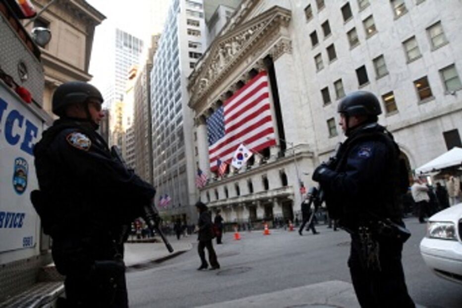 EUA, insólito, polícia, feridos, acusação, nova iorque