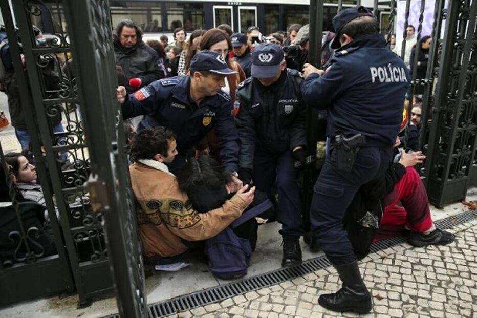 prova, avaliação, docentes, professores, protesto, escolas