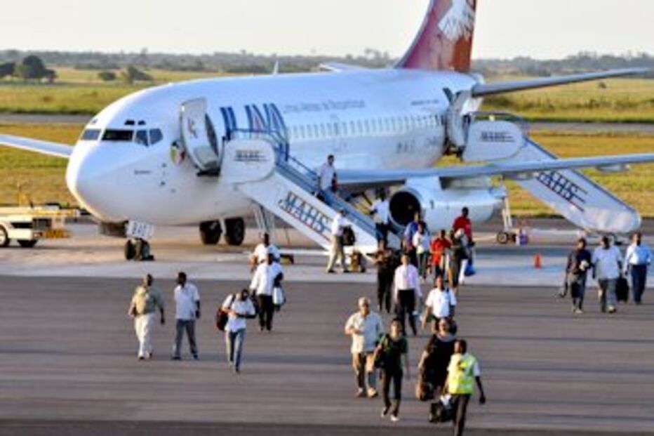 AVIÃO, PILOTO, ANGOLA, MOÇAMBIQUE, NAMÍBIA, Hermínio dos Santos Fernandes, RELATÓRIO, TM 470, VOO, Luís Fernandes, Sérgio Soveral, José Carlos Soares, Bernardo Soares, António Nunes, António Soares