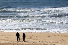 cadáver, corpo, praia, Fonte da Telha, Natal, Almada
